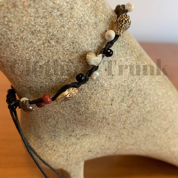 Mini Sea Shell Macrame Anklet –  Black Adjustable Beach Boho Jewelry - Picture 5 of 9